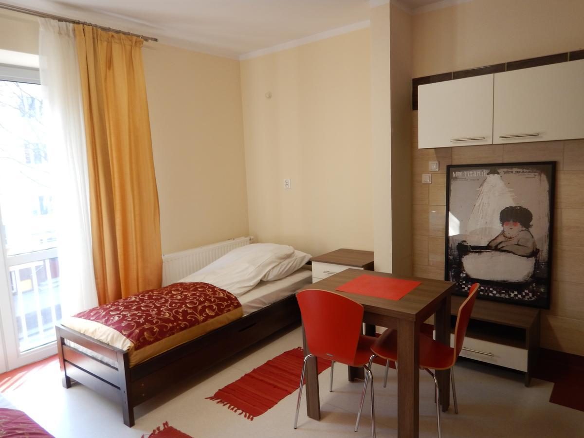 Hostel Sklodowska Люблин Екстериор снимка